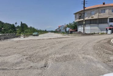 زیرسازی ورودی خیابان شهید مظلوم توسط شهرداری سیاهکل