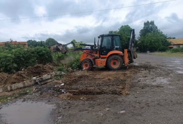 نظافت معابر ورودی شهر سیاهکل توسط نیروهای خدمات شهری