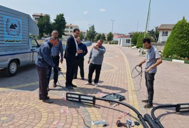 آغاز نصب تیربرق‌های جدید روشنایی در مجموعه تفریحی استخر پاشوران